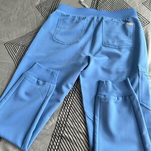 Figs Scrubs Pants ( Zamora jogger) size Small . All great condition